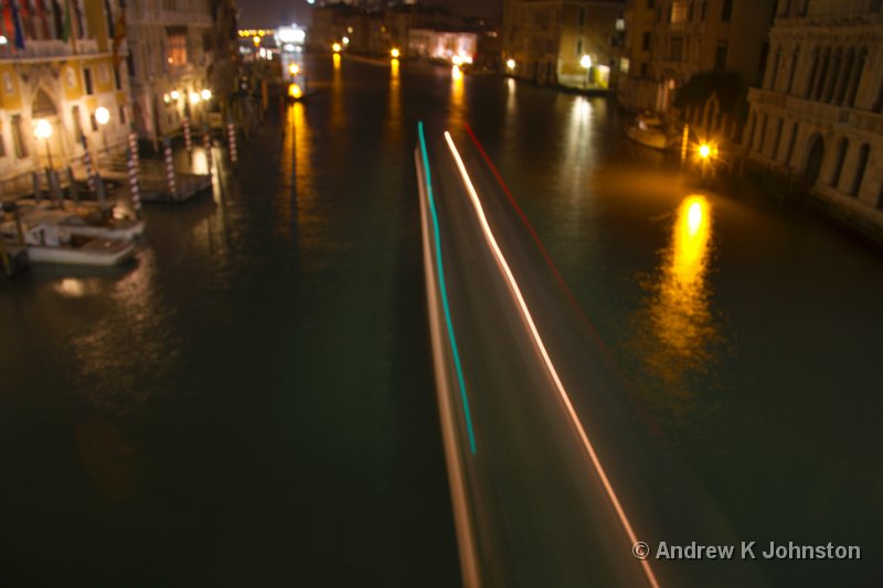 0209_40D_6558.JPG - Gondola reaches 88mph on the Grand Canale!