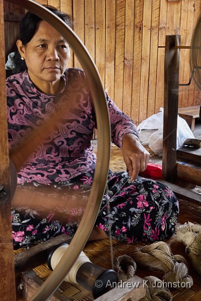 170217_GX8_1100418.jpg - Weaver, Lke Inle      