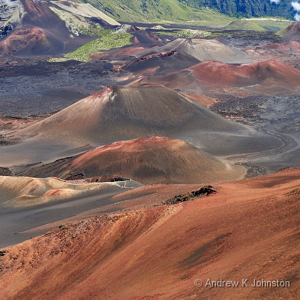 190929_G9_1008204.jpg - The crater of Haleakala