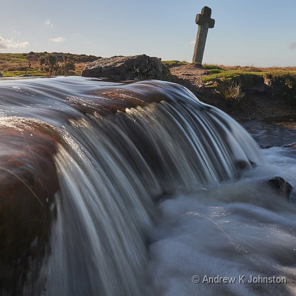 201104_G9_1010765-2.jpg - Windy Post Granite Cross