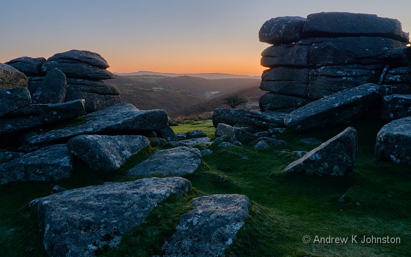 201104_G9_1010592-2.jpg - Sunrise over Combestone Tor. Single exposure version.